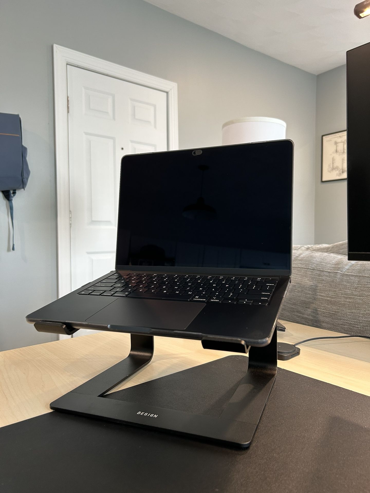 Aluminum Laptop Stand (Matte Black)