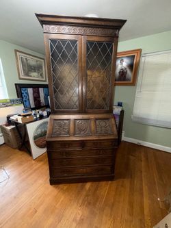 Ethan Allen oak 2pc secretary bookcase, lead glass
