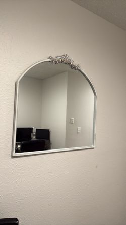 Decorative Arched Wall Mirror with Ornate Frame