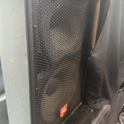 JBL speakers Mpro Mp415