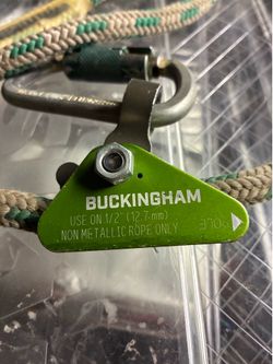 Buckingham adjustable positioning lanyard
