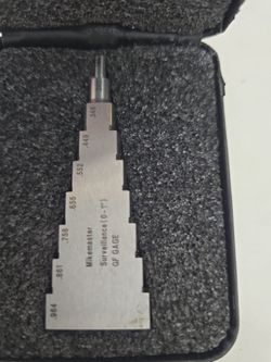 Micrometer Checker. Up to one inch.