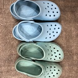 Crocs X 2  Size 6/8