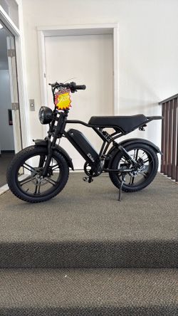 MINT CONDITION $50 DOWN - TST MOPED STYLE E-BIKE