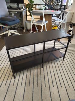 Entertainment/TV stand