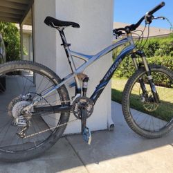 Stolen Specialized Stumpjumper Mountain Bike