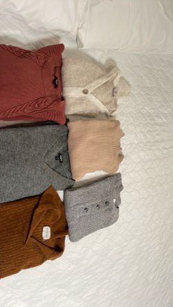 Great affordable women’s sweater bundle!