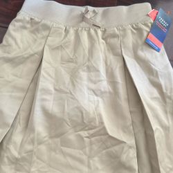 Girls Uniform Skirt Size 10 Brand New