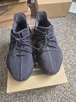 Adidas Yeezy Boost 350 v2 sz 9.5 'pirate black'