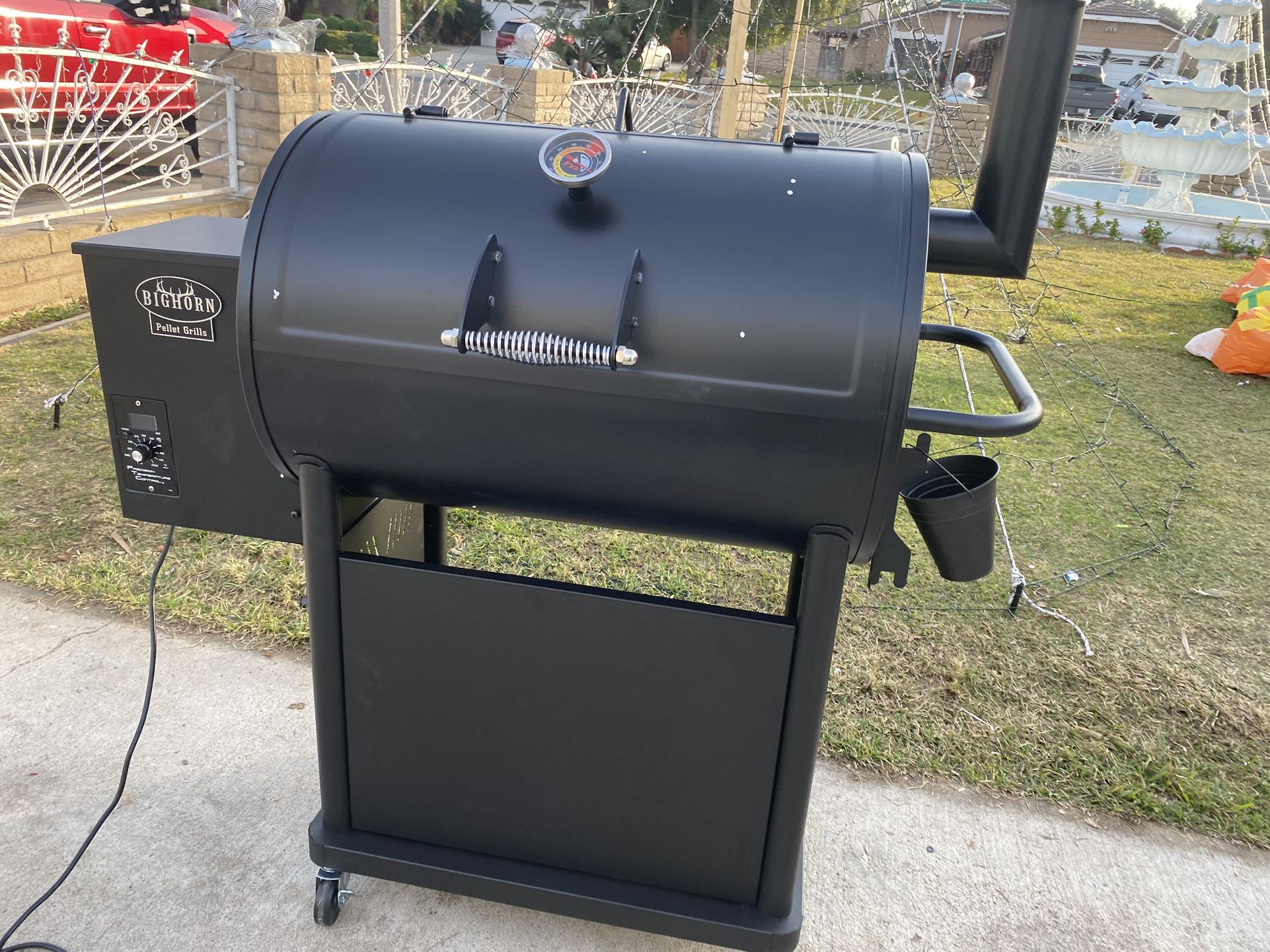 Brand New Patio BBQ Grill Smoker