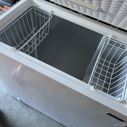 Magic Chef 7.0 cu. ft. Chest Freezer in White