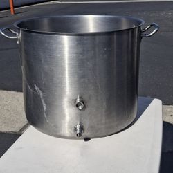 15 gallon Stainless Steel mash tun pot (w/ ports)