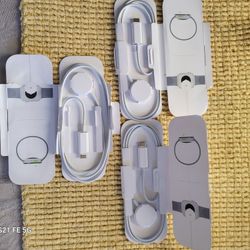 APPLE WATCH MAGNETIC CHARGING CABLE