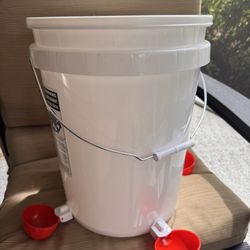 5gal Poultry Automatic Waterer NO MESS!