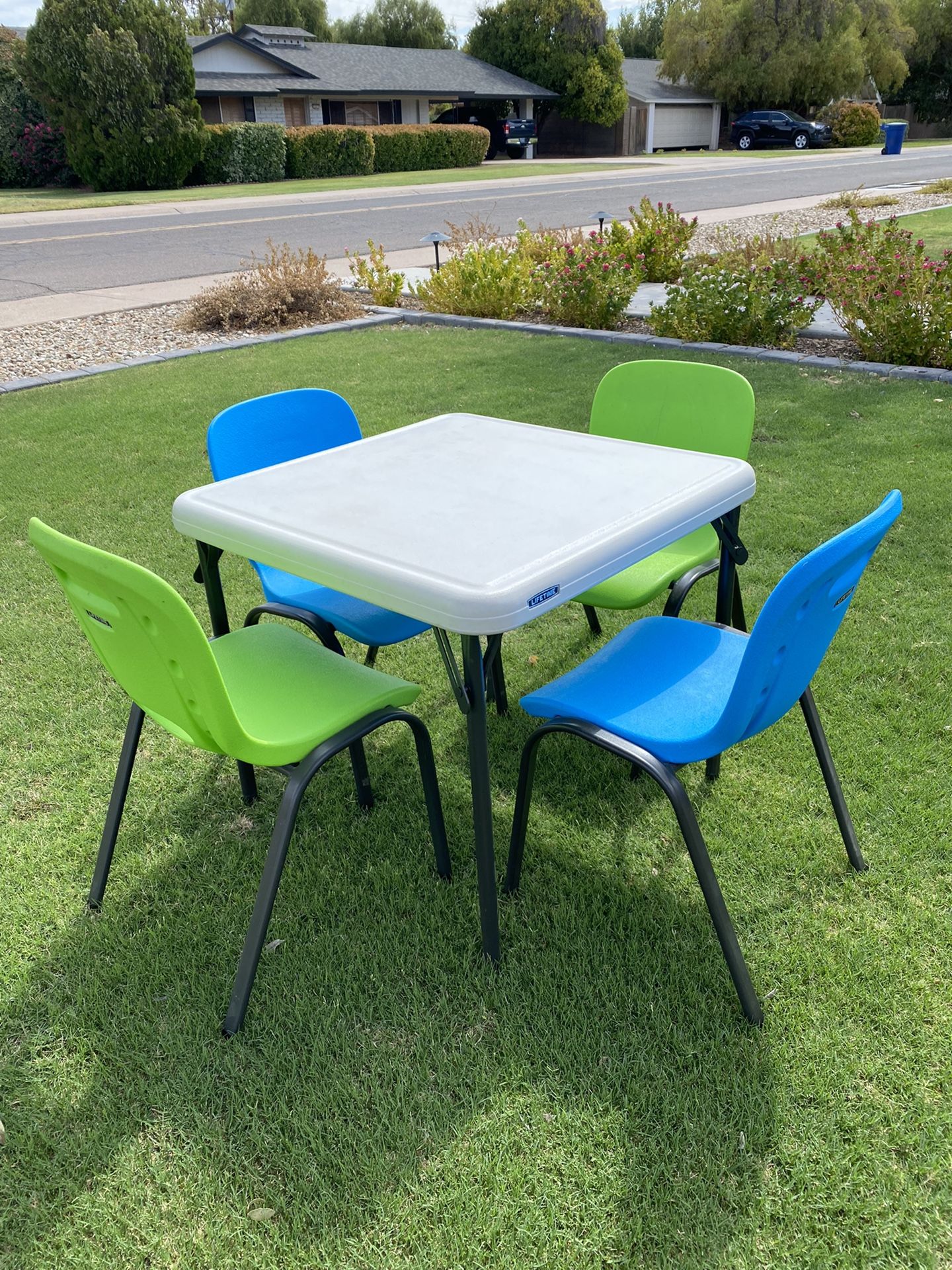 Lifetime outlet kids table
