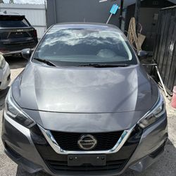 2020 Nissan Versa 