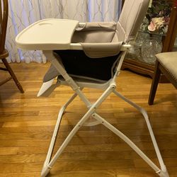 Baby chair Good Condition 