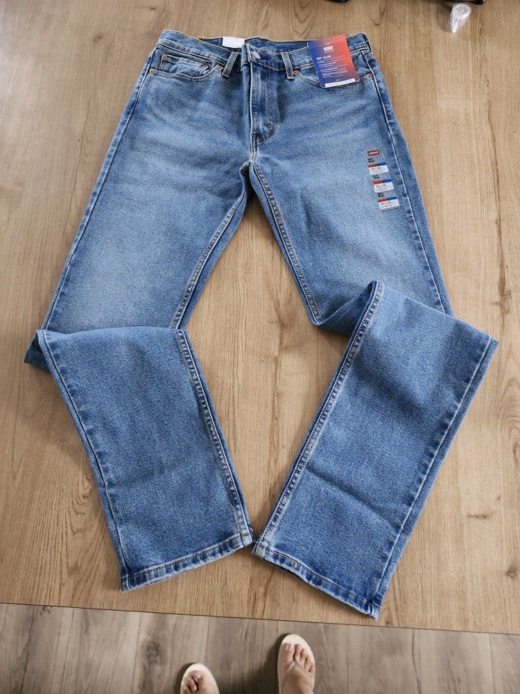 NEW Levis Jeans 32 X 36 Slim