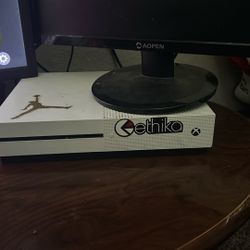 Xbox One S For Sale(controller Included, Batteries Included)