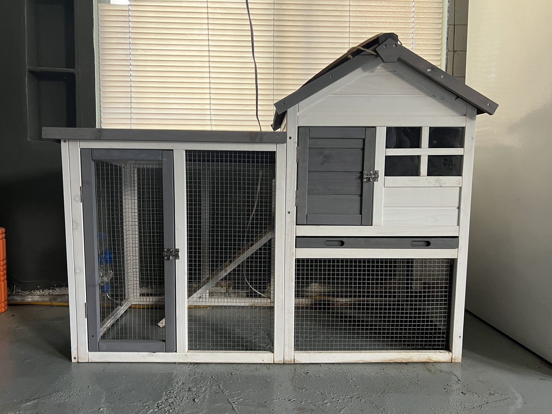 2 Level Rabbit House