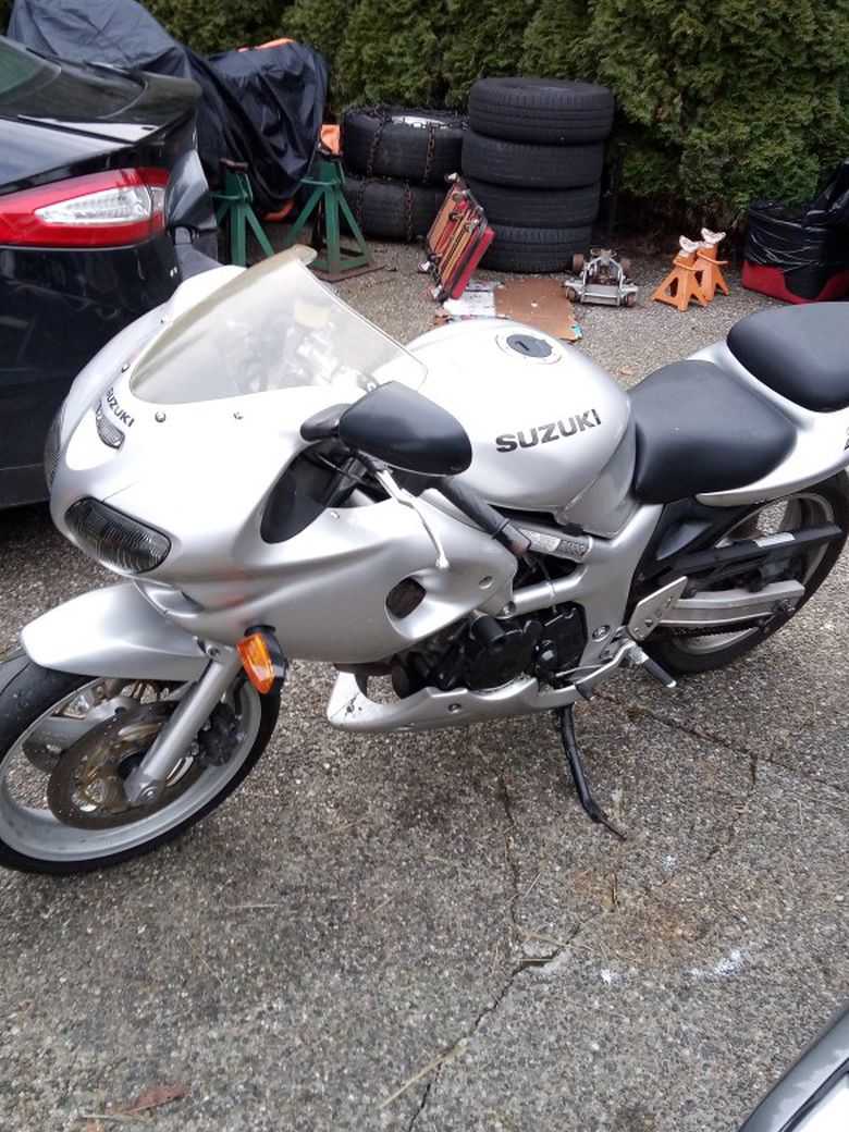 2002 Suzuki Sv650 Motorcycle $2850.00 OBO