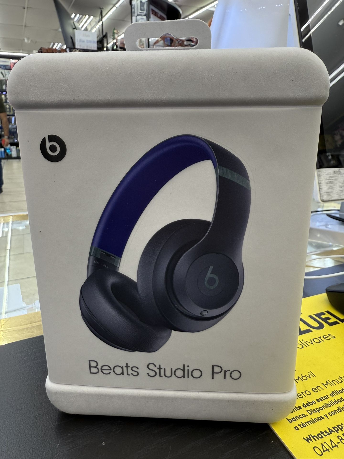 Brand New Beats Studio Pro ⌚️📱📷🔥on Sale 🔥⌚️📱📷