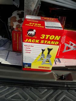 Torres para levantar carros o trailas por la cantidad de $25 en