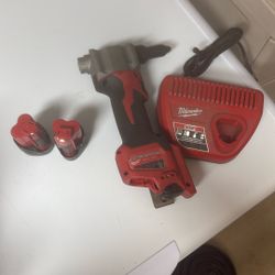 Cordless Rivet Gun