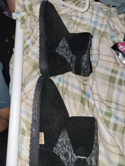 Womens Mukluks