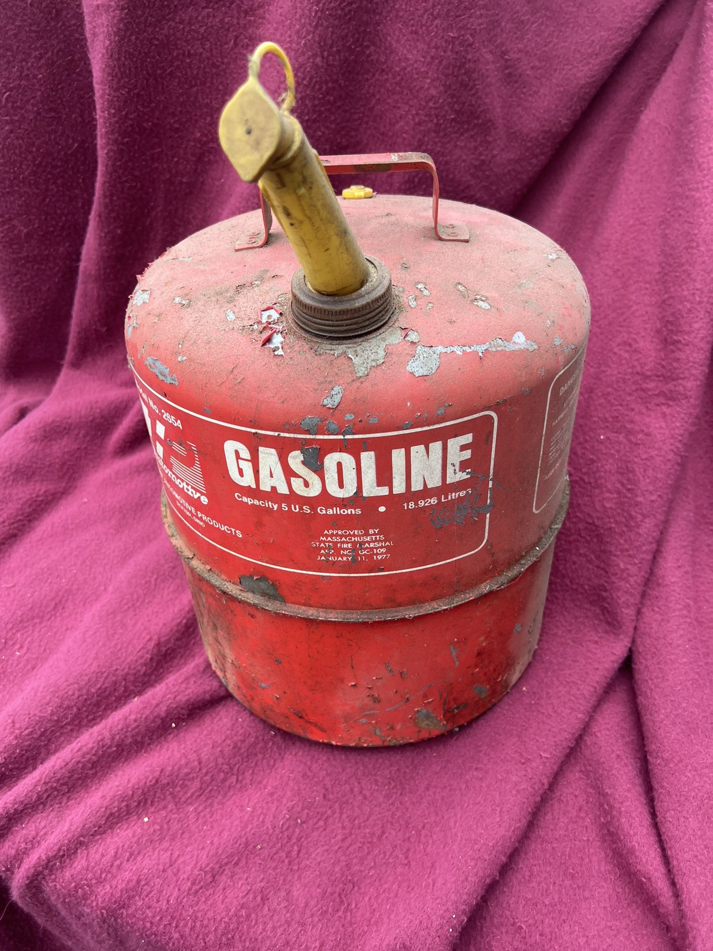 Vintage Metal 5 Gallon Gas Can