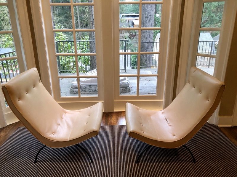 Milo Baughman Scoop Chairs (for Thayer Coggin) Mid-Century Modern