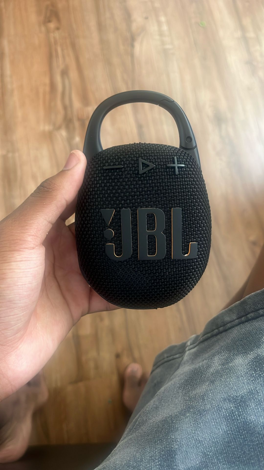 JBL Speaker Clip 4
