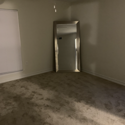 Sofía Vergara Oversized Full-Length Mirror – Like New