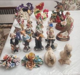 25 ceramic vintage figurines
