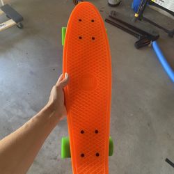 High Bouncy 22-inch Skateboard