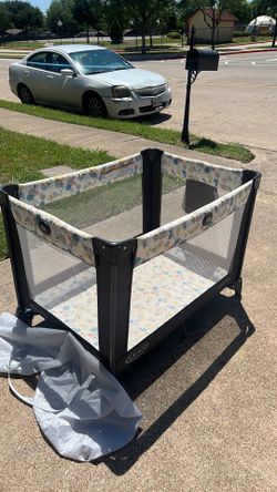 Baby Graco pack and playpen