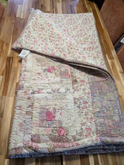 Vintage Bloomingdale's Floral Patchwork Cotton Quilt Queen size