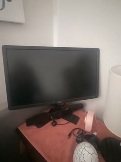 Dell Flat Screen Computer Monitor