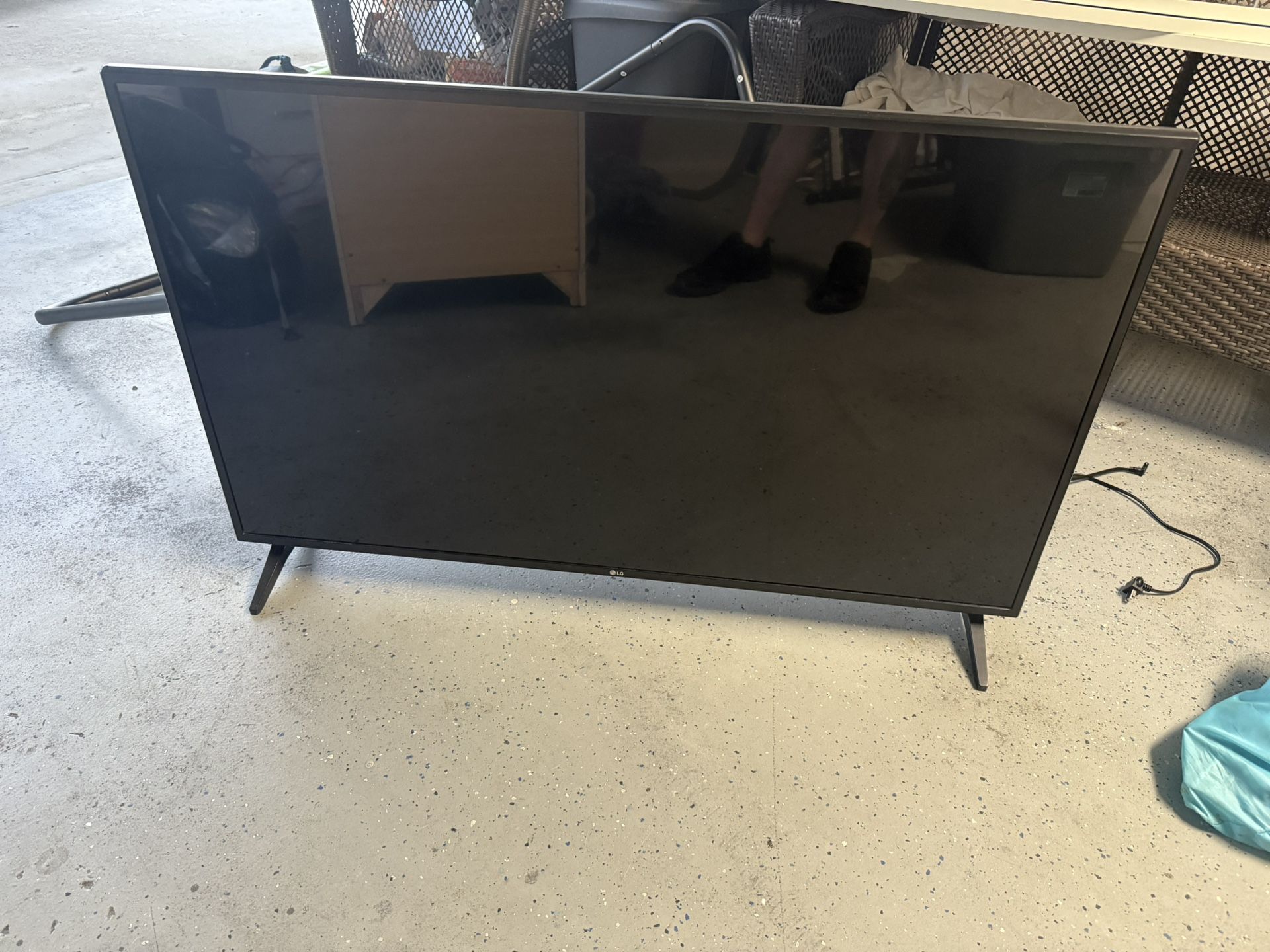 Lg 49 Inch Smart Tv In Wellington Florida
