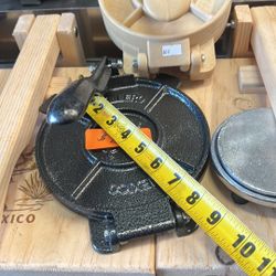Tortilladora Nueva  De Maiz Nuevo/ New Tortiyas Press 