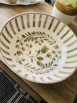 Serving Bowl- New ! 