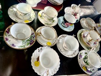 Porcelain tea cups