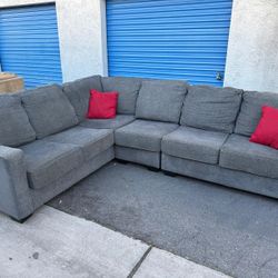 Comfortable Sectional Couch Gray 🛋 Very Nice 🛋 