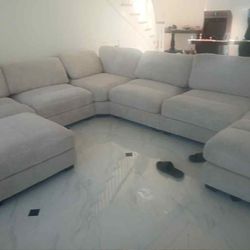 New 7 Piece Modular Sectional Couch with Comfy wide Chaise! Free Delivery 🚚! 