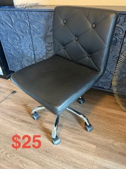Black Tufted Faux Leather Office Chair