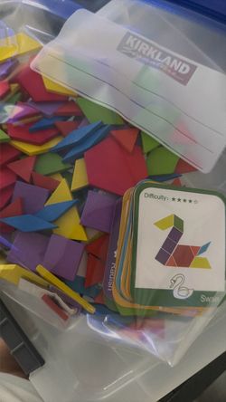 Wooden Tangram Puzzle Set with Challenge Cards