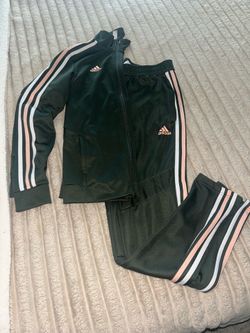 Adidas woman track suit