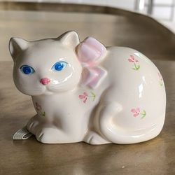 Vintage Takahashi Siamese Sitting Cat Kitty Potpourri Sachet Pink Floral Design  measures approximately 2 1/4" tall x 3 5/8" long