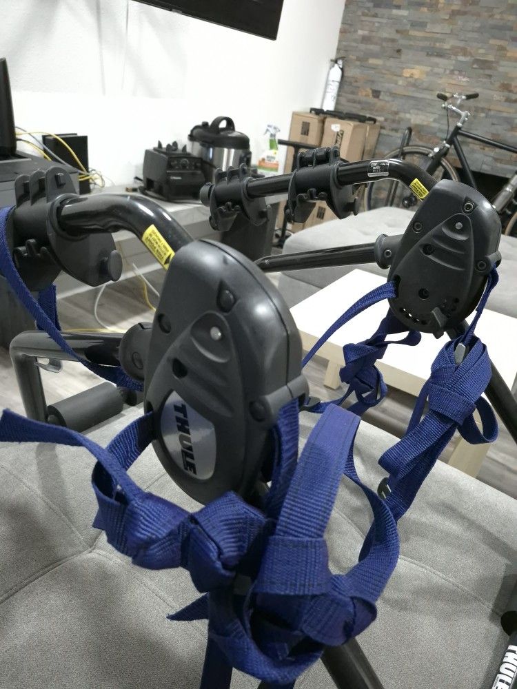 THULE Trunk Bicycle Rack for two