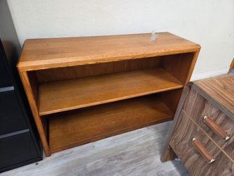 Shelf (short, two tier)